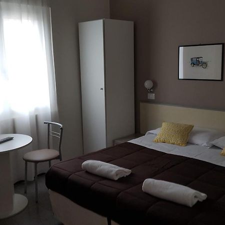 Hotel Arianna Исео Экстерьер фото