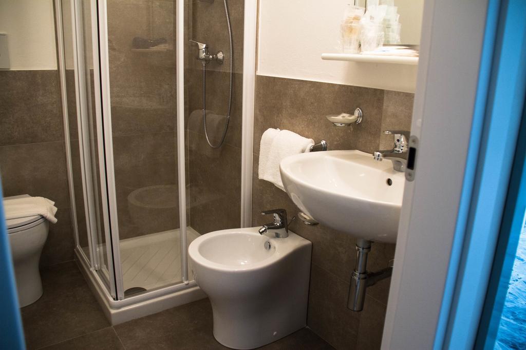 Hotel Arianna Исео Номер фото
