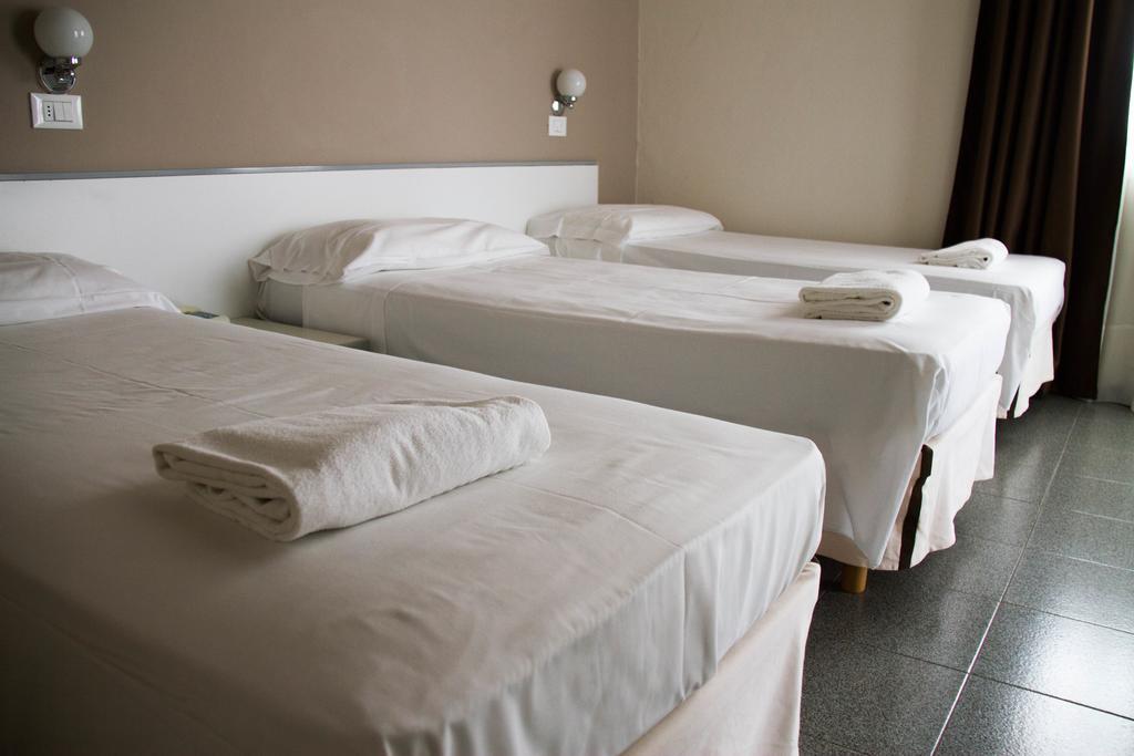 Hotel Arianna Исео Номер фото