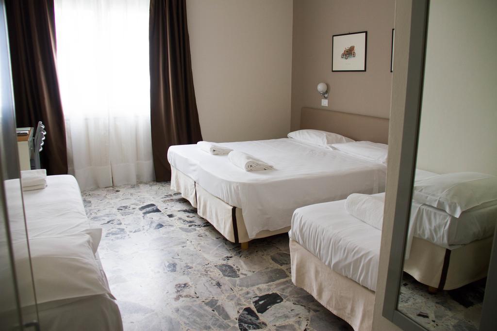 Hotel Arianna Исео Номер фото