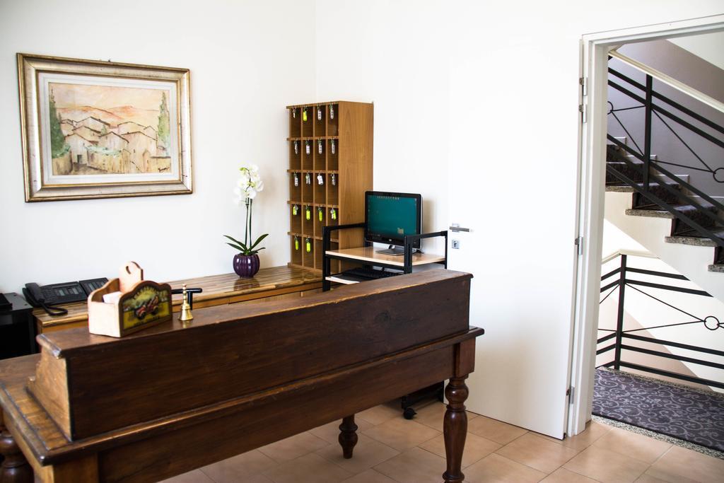 Hotel Arianna Исео Экстерьер фото